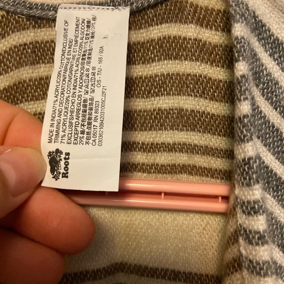 Roots shawl - Picture 5 of 5